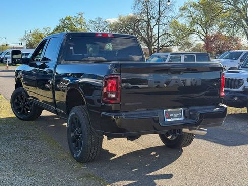 New 2026 RAM 2500 Big Horn AWD/4WD image 12