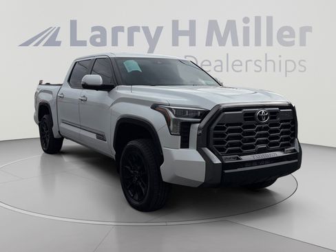Used 2025 Toyota Tundra Platinum w/ TRD Off-Road Package AWD/4WD image 7
