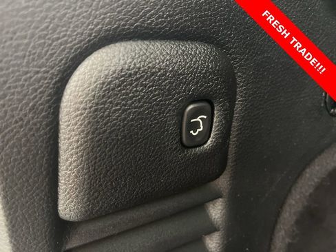 Used 2018 Jeep Grand Cherokee Altitude image 14