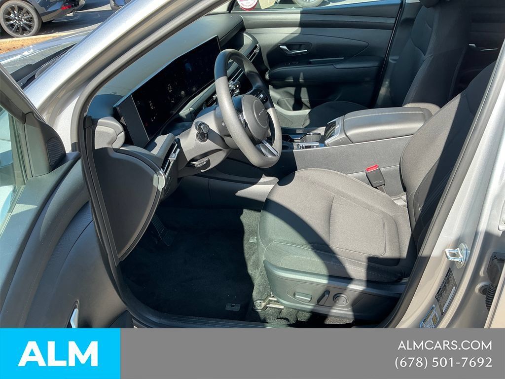 Used 2025 Hyundai Tucson SEL FWD image 10