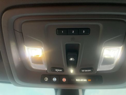 Used 2021 Chevrolet Silverado 1500 LT Trail Boss w/ Convenience Package II image 29