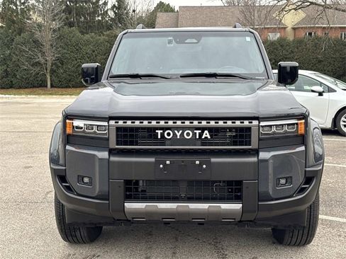 Used 2025 Toyota Land Cruiser image 2