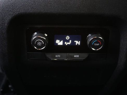 New 2026 Chevrolet Traverse LT FWD image 26