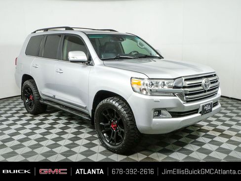 Used 2017 Toyota Land Cruiser AWD/4WD image 1