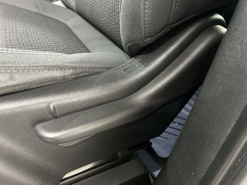 Used 2020 Chevrolet Silverado 1500 Custom Trail Boss w/ Custom Convenience Package AWD/4WD image 10