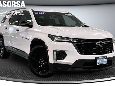 Certified 2023 Chevrolet Traverse Premier w/ Redline Edition AWD/4WD image 12