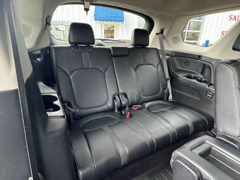 Used 2023 Honda Pilot Touring image 24