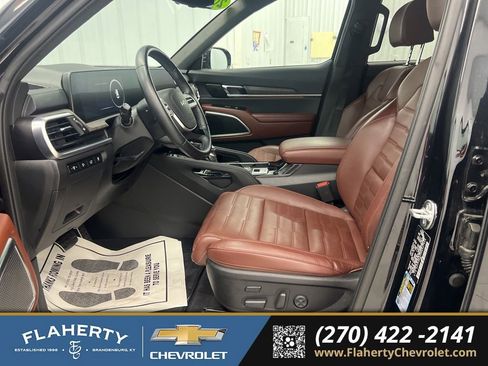 Used 2024 Kia Telluride SX Prestige AWD/4WD image 9