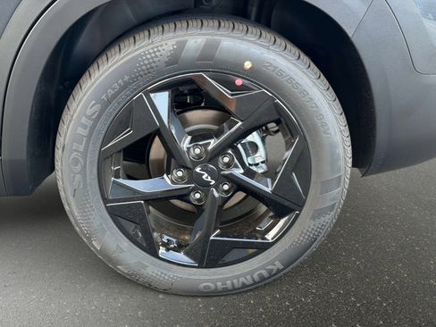 New 2026 Kia Seltos EX image 9