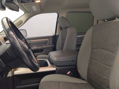 Used 2019 RAM 1500 Big Horn RWD image 17