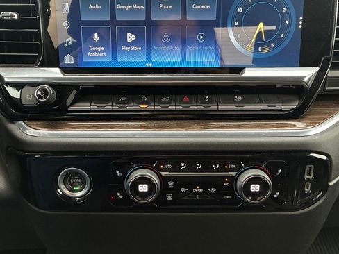 Used 2023 Chevrolet Silverado 1500 LT image 32