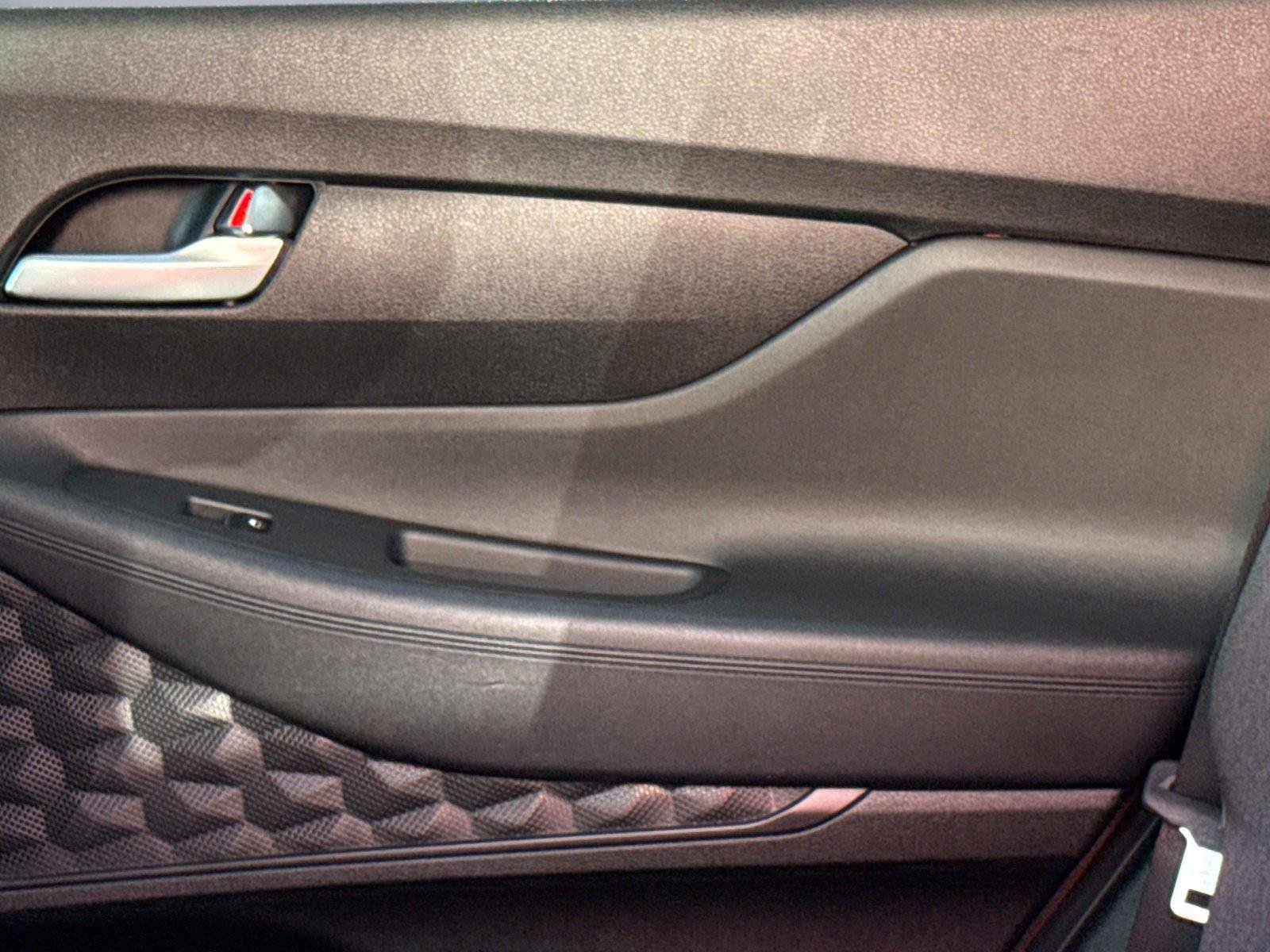 Used 2019 Hyundai Santa Fe SE FWD image 14