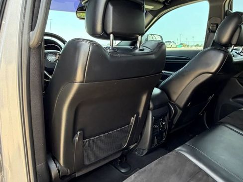 Used 2020 Jeep Grand Cherokee Altitude AWD/4WD image 24
