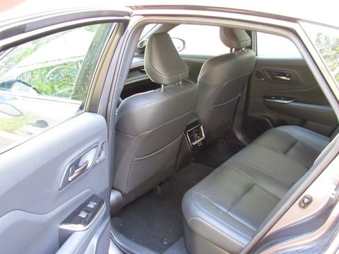 Certified 2024 Toyota Crown AWD/4WD image 15