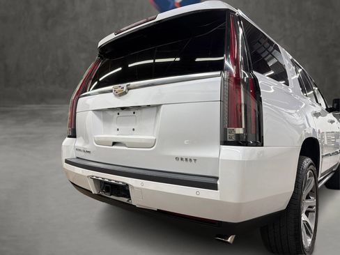 Used 2016 Cadillac Escalade Premium AWD/4WD image 49