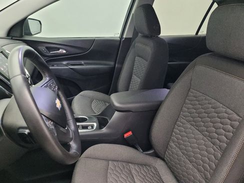 Used 2020 Chevrolet Equinox LT FWD image 17
