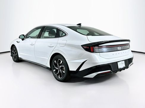 Used 2025 Hyundai Sonata SEL FWD image 5