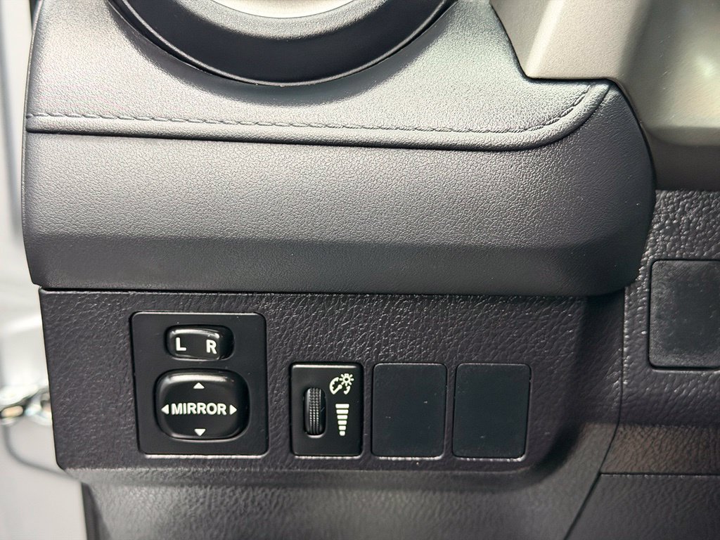 Used 2016 Toyota RAV4 LE FWD image 30