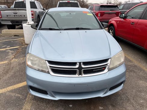 Used 2013 Dodge Avenger SE image 24