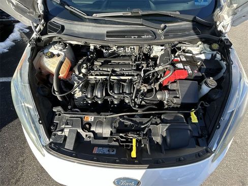 Used 2016 Ford Fiesta SE w/ Equipment Group 201A image 14