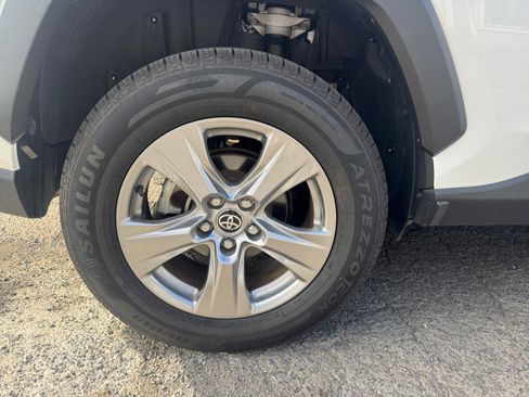 Used 2022 Toyota RAV4 XLE image 18