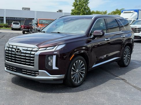 Used 2024 Hyundai Palisade Calligraphy FWD image 4