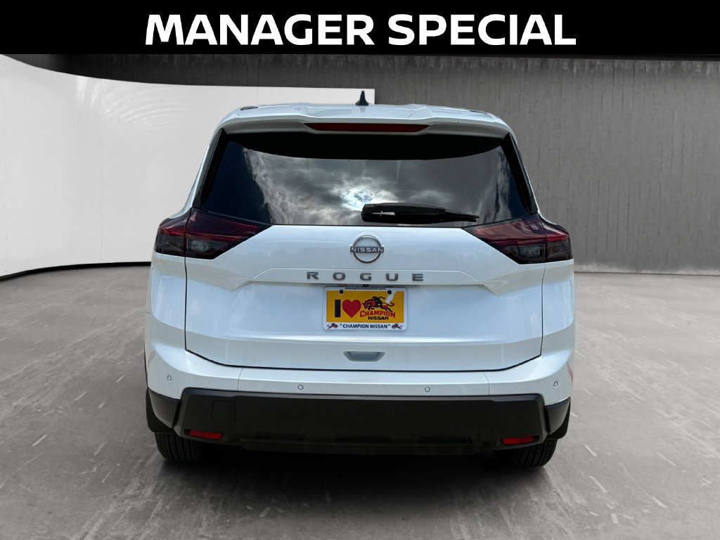 Used 2025 Nissan Rogue S FWD image 4