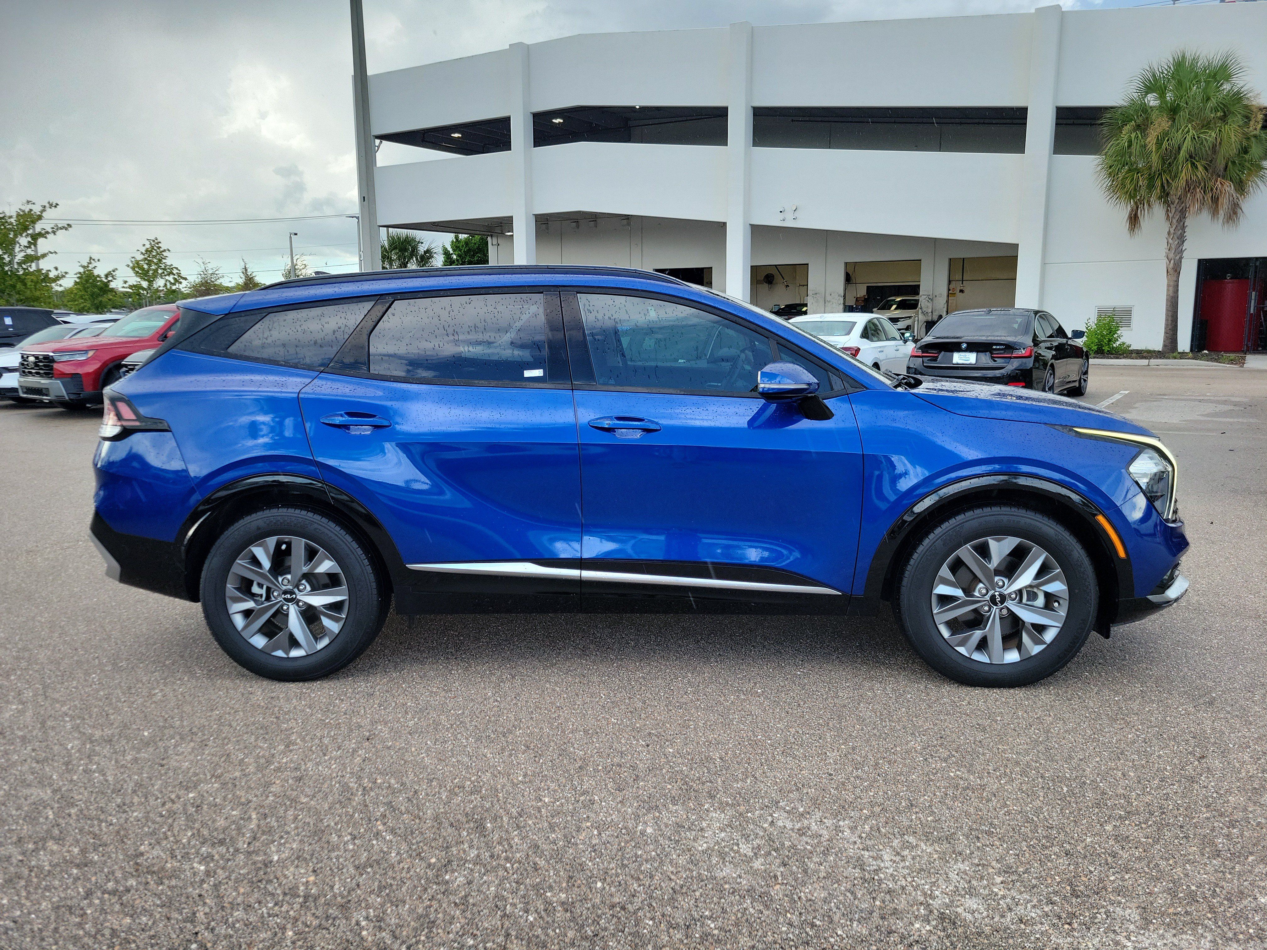 Used 2023 Kia Sportage SX FWD image 3
