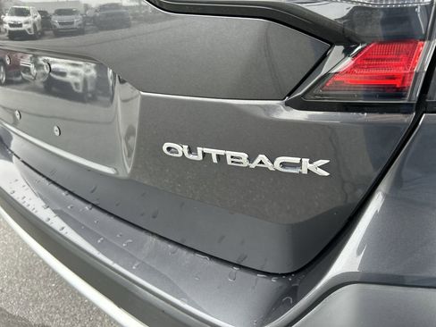 Used 2023 Subaru Outback Limited image 10