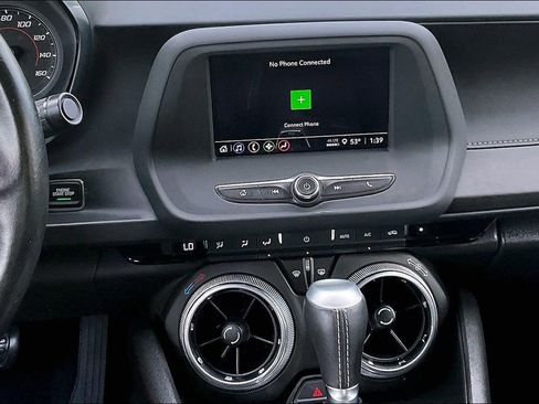Used 2022 Chevrolet Camaro LT RWD image 6
