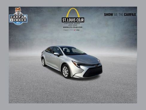 Used 2025 Toyota Corolla LE FWD image 1