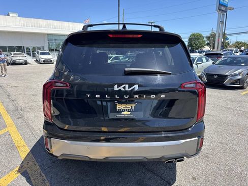 Used 2024 Kia Telluride S FWD image 7