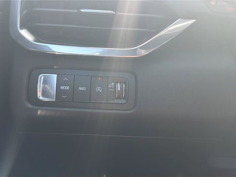 New 2026 GMC Acadia Elevation w/ Elevation Premium Package AWD/4WD image 16