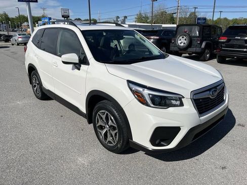 Certified 2021 Subaru Forester Premium AWD/4WD image 11