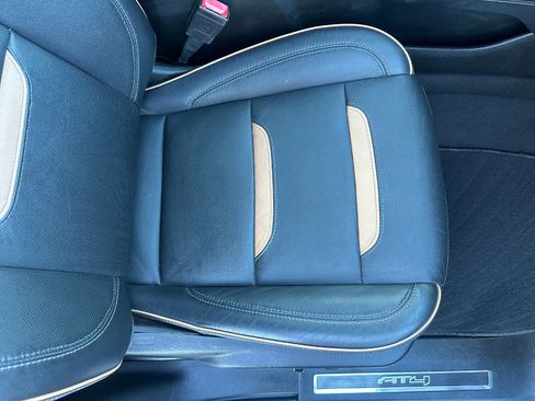 Used 2022 GMC Yukon XL AT4 image 35