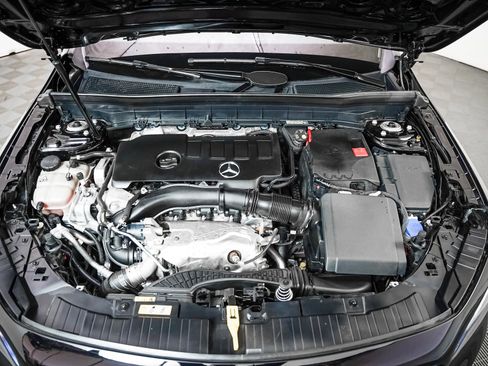 Certified 2023 Mercedes-Benz GLB 250 image 4