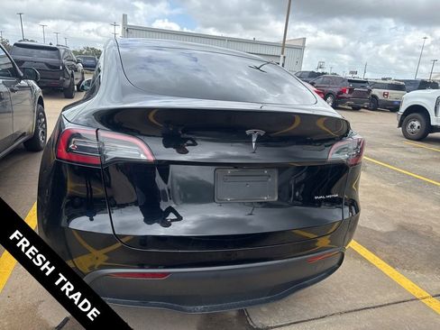 Used 2023 Tesla Model Y Long Range image 4