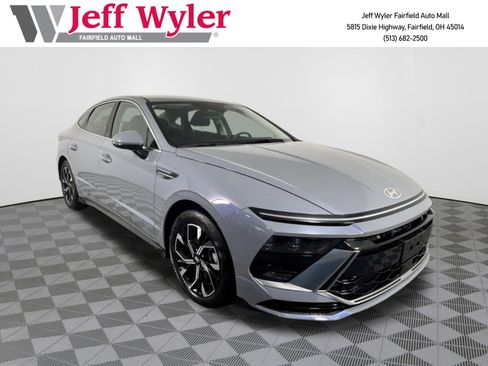 Used 2025 Hyundai Sonata SEL image 1