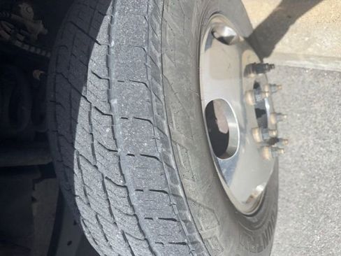 Used 2020 Ford F350 Platinum w/ FX4 Off-Road Package image 3