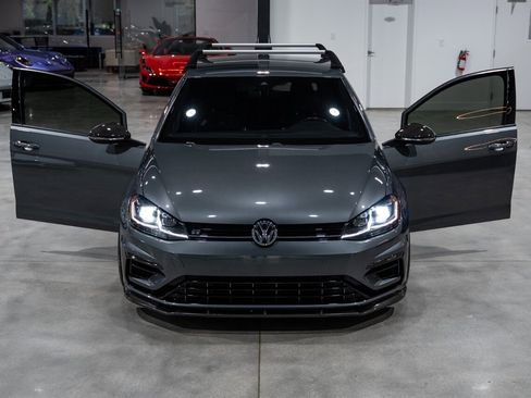 Used 2019 Volkswagen Golf R 4-Door image 43