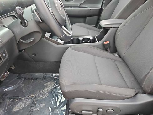 Certified 2024 Hyundai Kona SEL w/ Convenience Package image 17