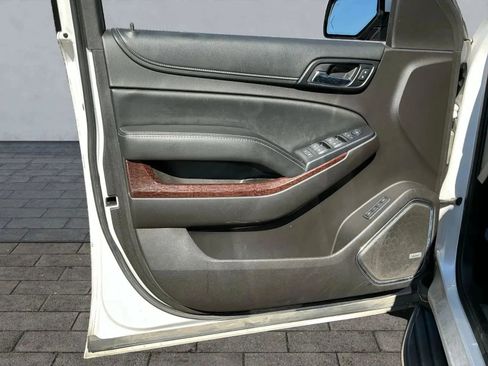 Used 2017 GMC Yukon SLT w/ Open Road Package image 10