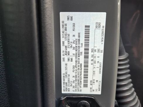 Used 2019 Ford F150 Lariat w/ Equipment Group 502A Luxury AWD/4WD image 11