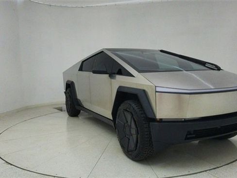 Used 2024 Tesla Cybertruck Cyberbeast image 59