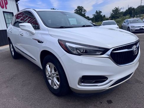 Used 2020 Buick Enclave Essence FWD image 3