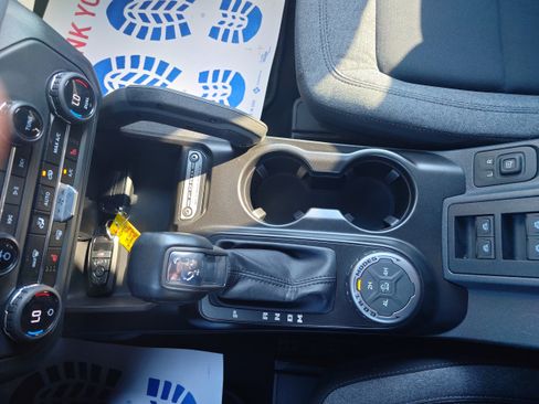 Used 2023 Ford Bronco Big Bend image 10