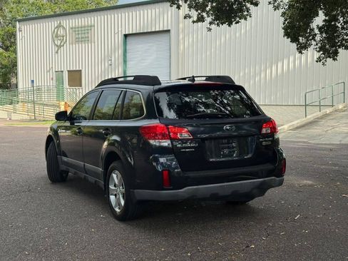 Used 2013 Subaru Outback 2.5i Limited w/ Moonroof Pkg AWD/4WD image 8