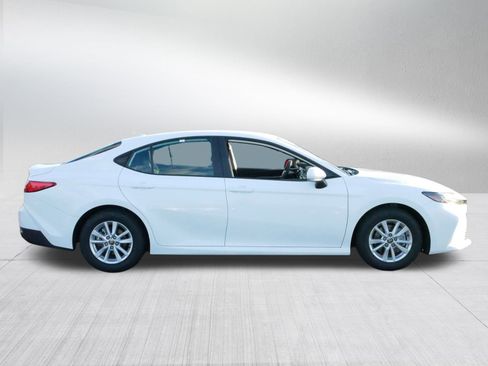 Certified 2025 Toyota Camry LE image 8