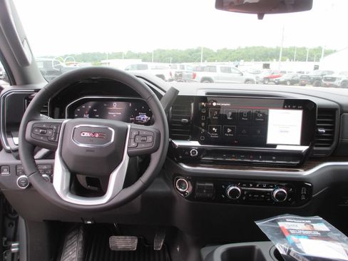 New 2026 GMC Sierra 1500 Elevation AWD/4WD image 16