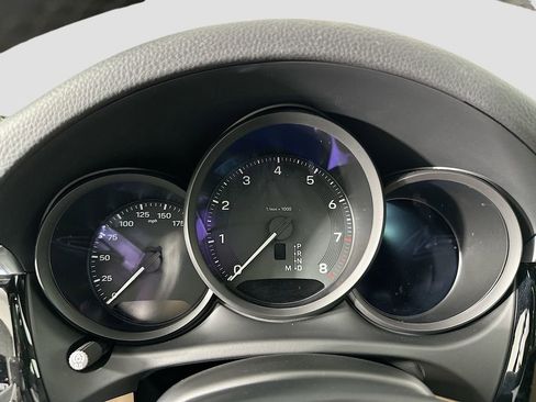 Used 2025 Porsche Macan image 13